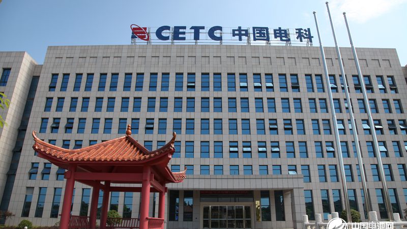 贴片二极管尺寸揭秘：标准对照与选型要点