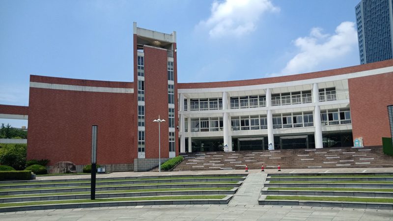 高频电容容量单位选择指南：揭秘正确选型的关键要素